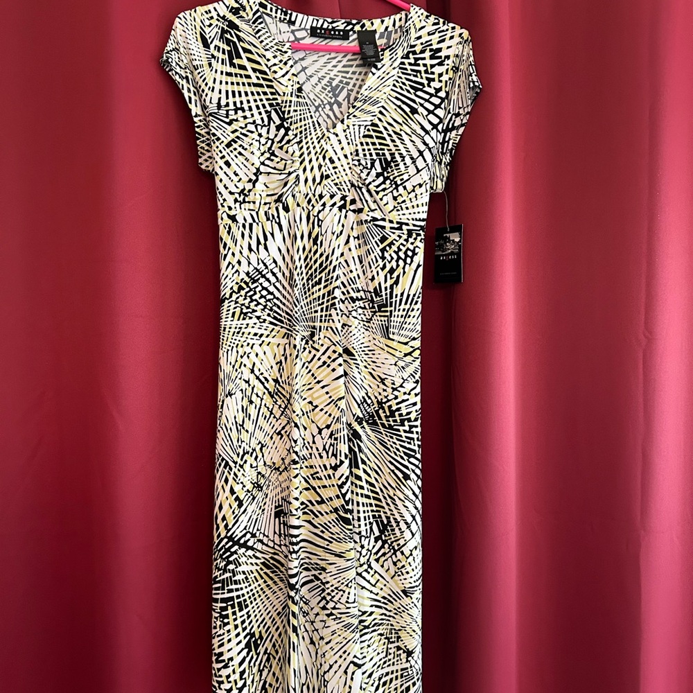 Axcess Black and White Sheath Midi Dress V-neck Cap Sleeve